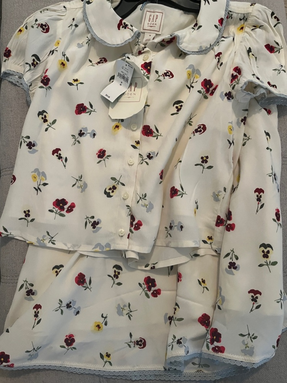 GAP Cream Floral Button-Up Blouse with Puff Sleeves